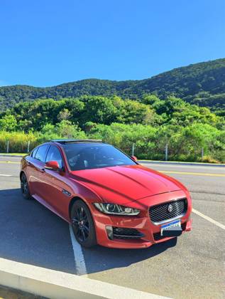 JAGUAR XE 2.0 16V SI4 TURBO GASOLINA R-SPORT 4P AUTOMÁTICO